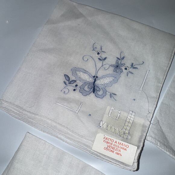 Lot of 4 Embroidered Hankies 1 Blue Butterfly Fatto A Mano Venezia Cotton Yellow - Picture 4 of 6